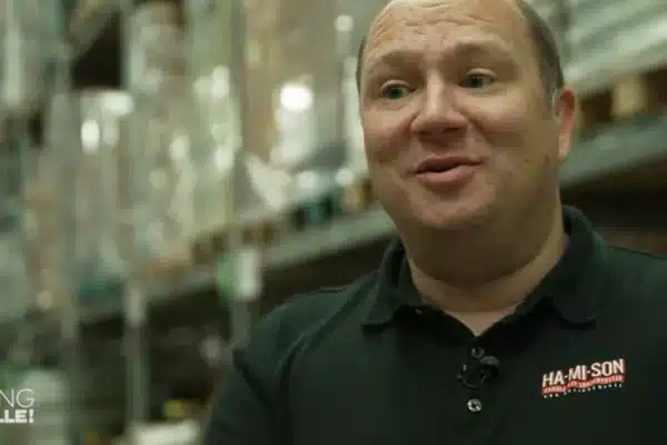 Achtung Sonderpostenspezialist